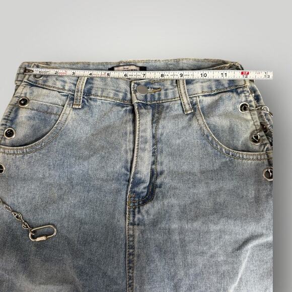 Shop Macherie Women’s Chain Detail Straight-Leg Jeans - Size S - Picture 7 of 8